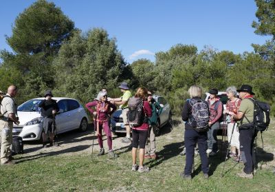 Les Rouvières vers le Lac d'Esparron